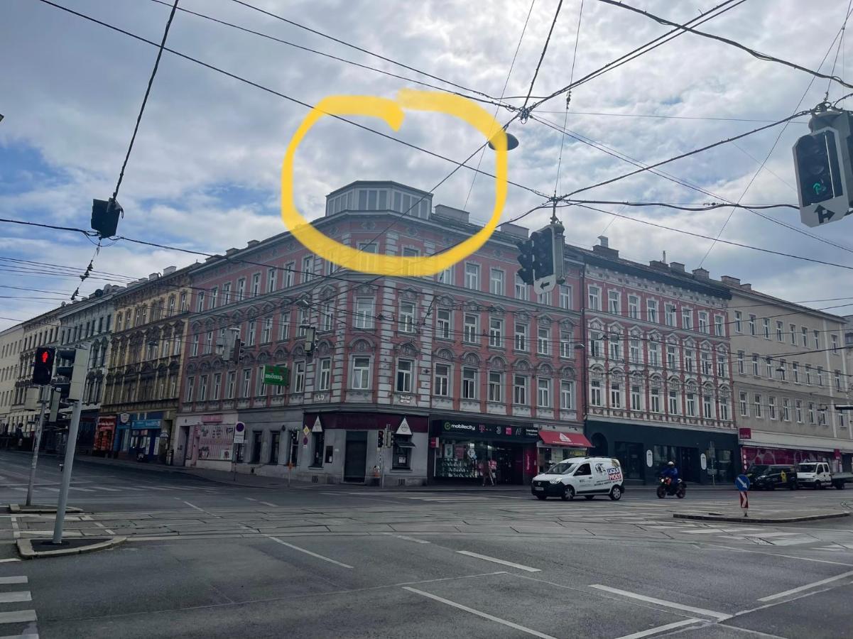 Gesamte Unterkunft Ueber Den Daechern Wiens Exterior photo